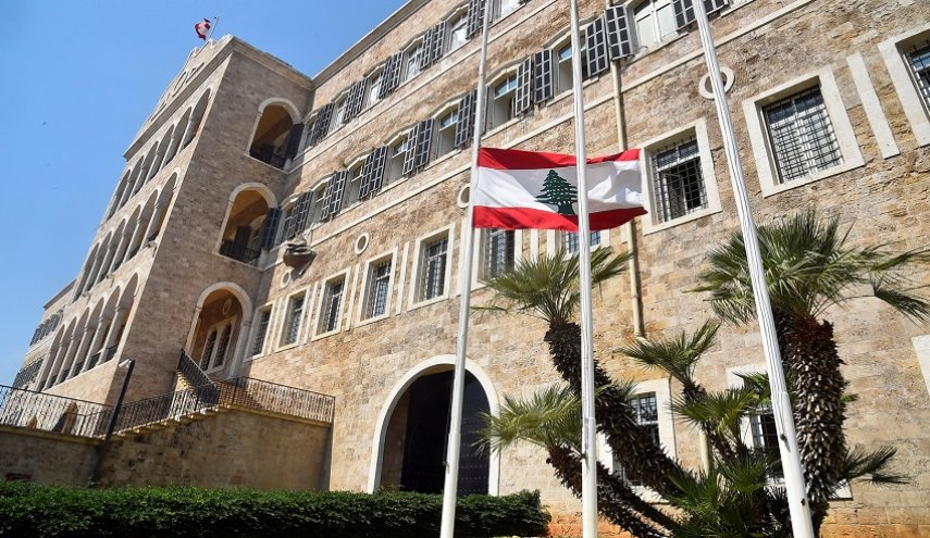 أزمة تشكيل الحكومة اللبنانية بين مطرقة الفساد وسندان الأنانية