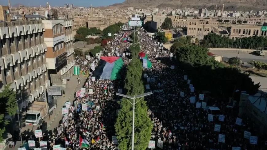 اليمن .. مسيرات حاشدة تؤكد استمرار دعم غزة ورفض التهديدات الأمريكية 