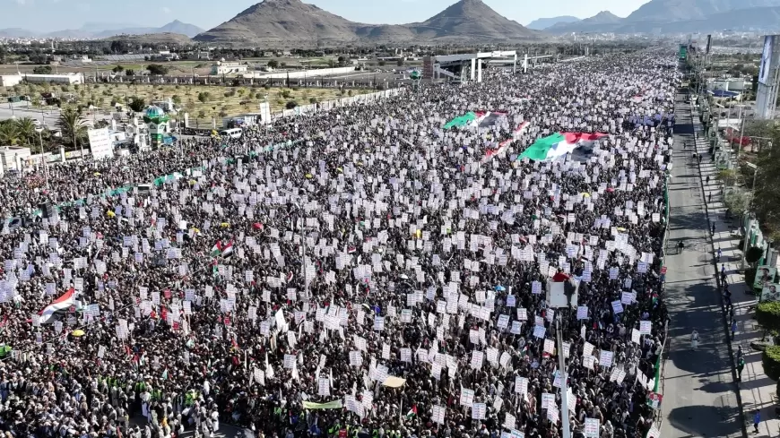 مسيرات مليونية في اليمن تؤكد إستمرار دعم غزة حتى النصر 