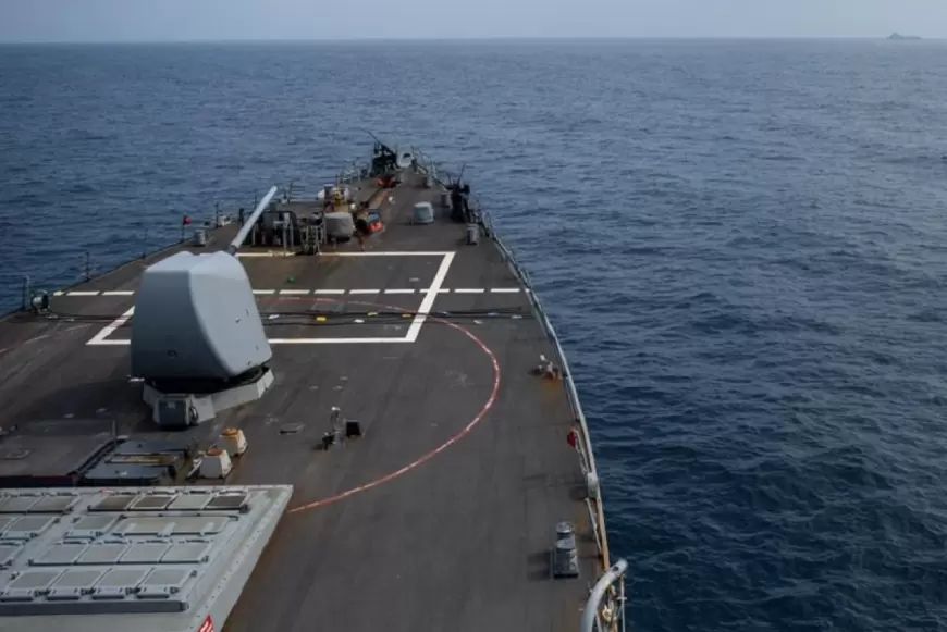 القوات الأمريكية تتحدث عن اشتباكها مع طائرات يمنية فوق البحر الأحمر