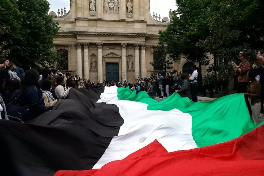 تظاهرة حاشدة داعمة لغزّة في جامعة السوربون الفرنسية