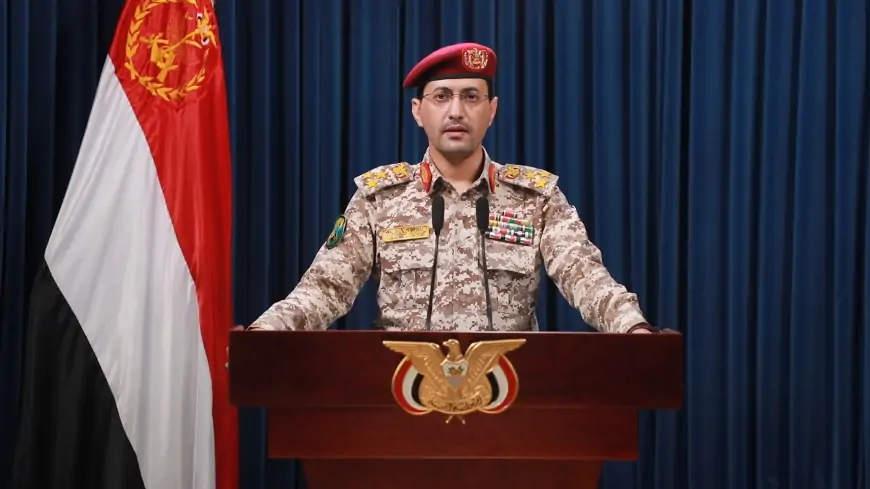 القوات المسلحة اليمنية تستهدف حاملة طائرات أمريكية وأهداف إسرائيلية في "تل أبيب"