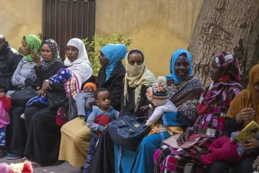 وزير الصحة السوداني إقليما كردفان ودارفور يعانيان سوء تغذية حاداً و9 ملايين طفل بحاجة ماسة للدعم وزير الصحة السوداني إقليما كردفان ودارفور يعانيان سوء تغذية حاداً و9 ملايين طفل بحاجة ماسة للدعم