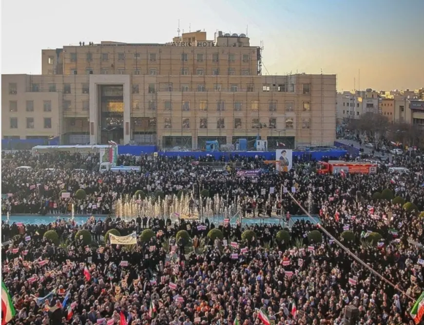 إيران .. مسيرات حاشدة تأييدا للحكومة ورفض العنف 