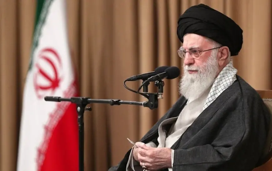 السيد خامنئي : إيران لن تتسامح مع المرتزقة 