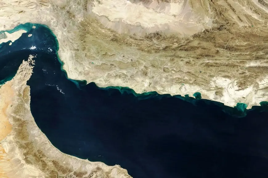 النفط يقفز 9.6بالمائة وبرنت يتجاوز 83 دولاراً مع تصاعد المواجهة في هرمز