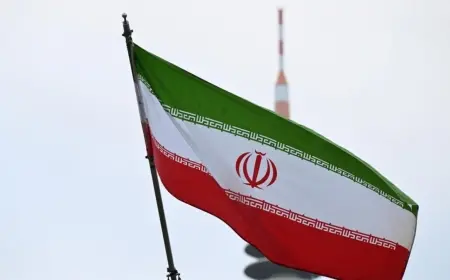 إيران تعلن استهداف مواقع عسكرية أمريكية في الكويت