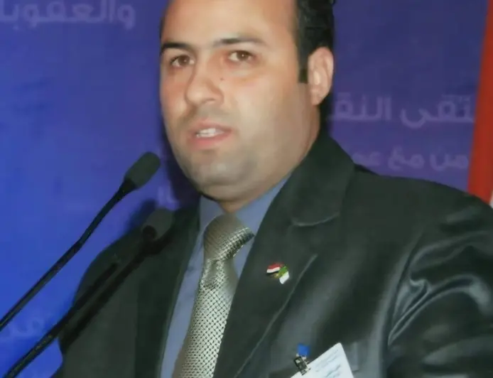 الباحث السياسي الجزائري سعدان محفوظ شعيب لـ(عرب جورنال): واشنطن تراجعت أمام صلابة الجبهة الداخلية الإيرانية وفرنسا وأوروبا بدأتا تستوعبان أن التبعية لأمريكا فشلت والاعتماد على الذات أصبح حتمياً